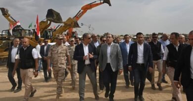 رئيس الوزراء يشهد اصطفافاً لمعدات مراكز محافظة الفيوم استعداداً لموسم الأمطار ومجابهة الازمات والكوارث