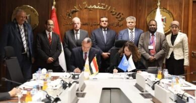 وزير التنمية المحلية ومحافظ جنوب سيناء يشهدان توقيع اتفاقية تنفيذ مشروع تعزيز الاستثمار وجودة الحياة بمدينة دهب