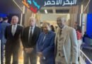 محافظ جنوب سيناء يزور الجناح السعودي والعماني ويلتقي رئيس غرفة السياحة العمانية