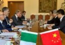 بعد توقيع اتفاقيات تجارية في بكين.. وزير إيطالي يعترف: الصين هي “منافسنا” في أفريقيا