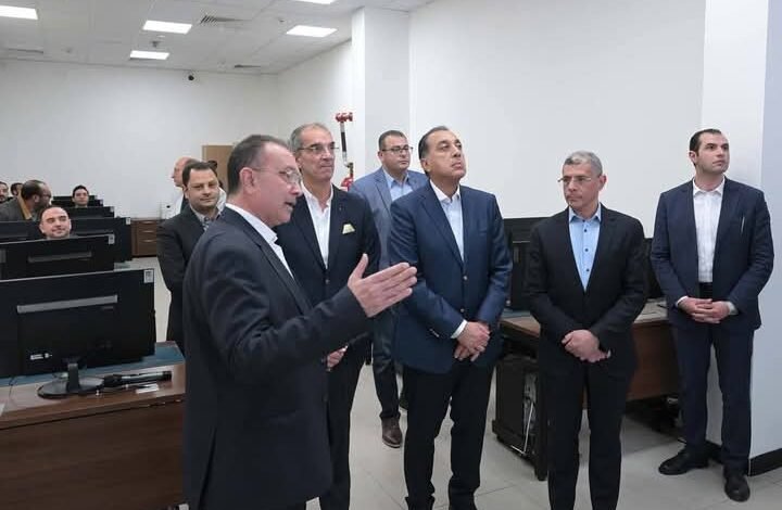 رئيس الوزراء يتفقد وكالة الفضاء المصرية…