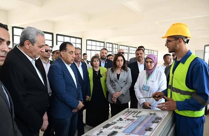 رئيس الوزراء يتفقد محطة مياه المرشحة الملاحية الجديدة بطنطا