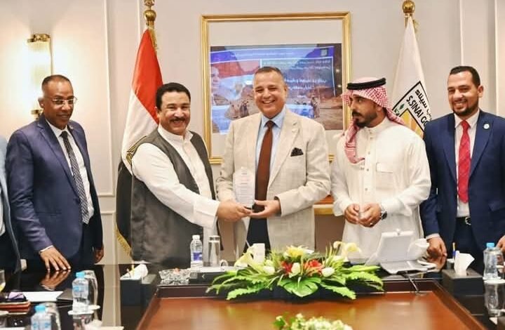 محافظ جنوب سيناء يلتقي وفد حزب الجبهة الوطنية بالمحافظة