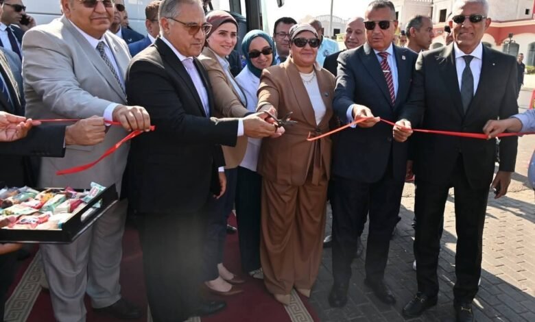 محافظ جنوب سيناء ورئيس لجنة الإدارة المحلية والوفد البرلماني يشهدون افتتاح “سوق اليوم الواحد” بشرم الشيخ