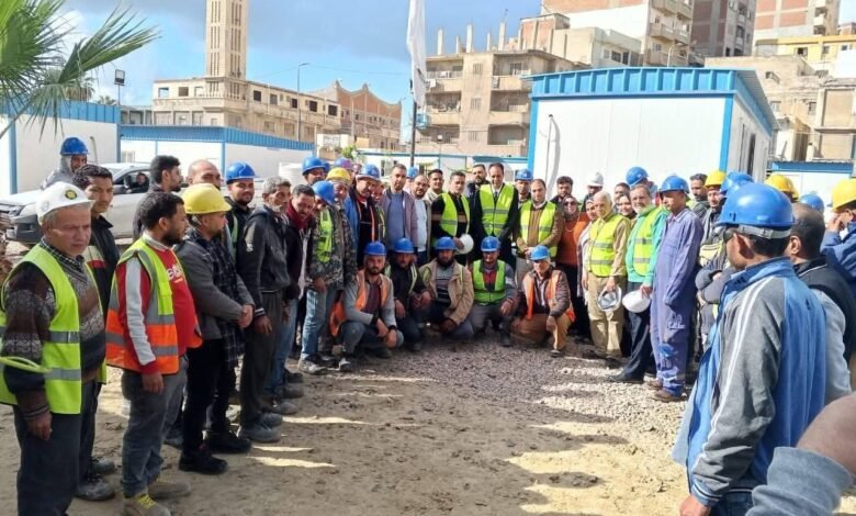 وزارة العمل تُكثّف جهودها للارتقاء بمهارات “العمالة غير المنتظمة” في المشاريع القومية