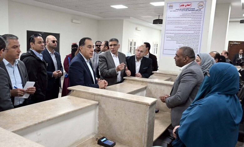 رئيس الوزراء يتفقد مجمع خدمات المواطنين بقرية “الودى” ضمن مشروعات “حياة كريمة ” بالصف