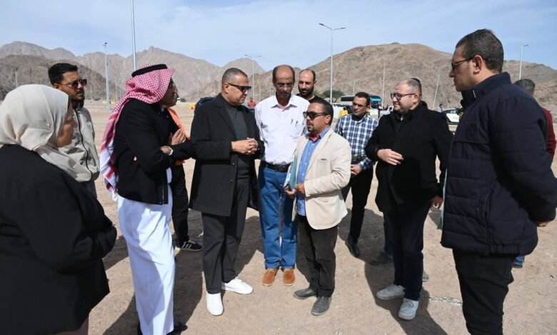 محافظ جنوب سيناء يتفقد ساحة انتظار النقل الثقيل بطابا ويوجه بالبدء في أعمال المنطقة الخدمية