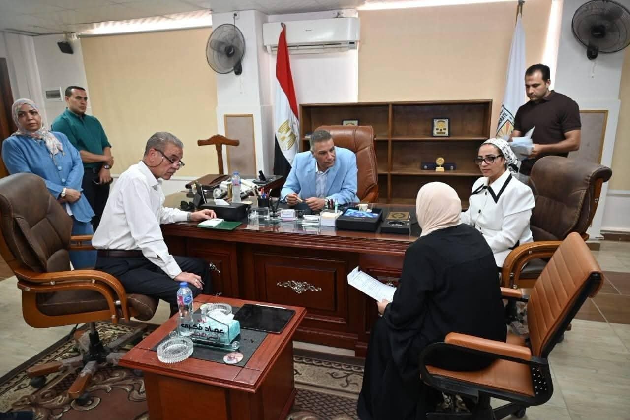 محافظ جنوب سيناء يعقد لقاء المواطنين بأبو زنيمة في إطار اللقاءات الدورية بالمحافظة