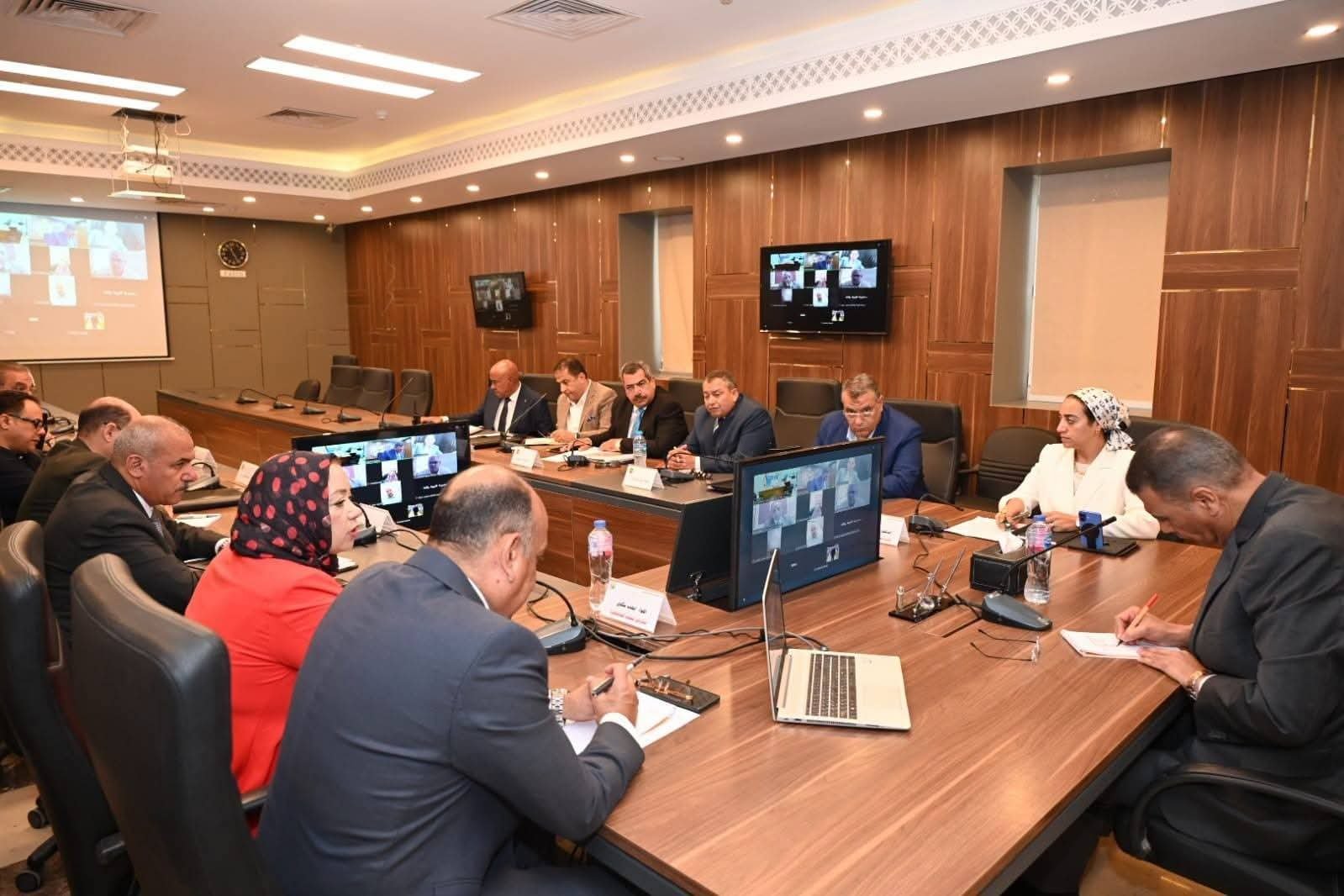 محافظ جنوب سيناء يراجع استعدادات العام الدراسي الجديد