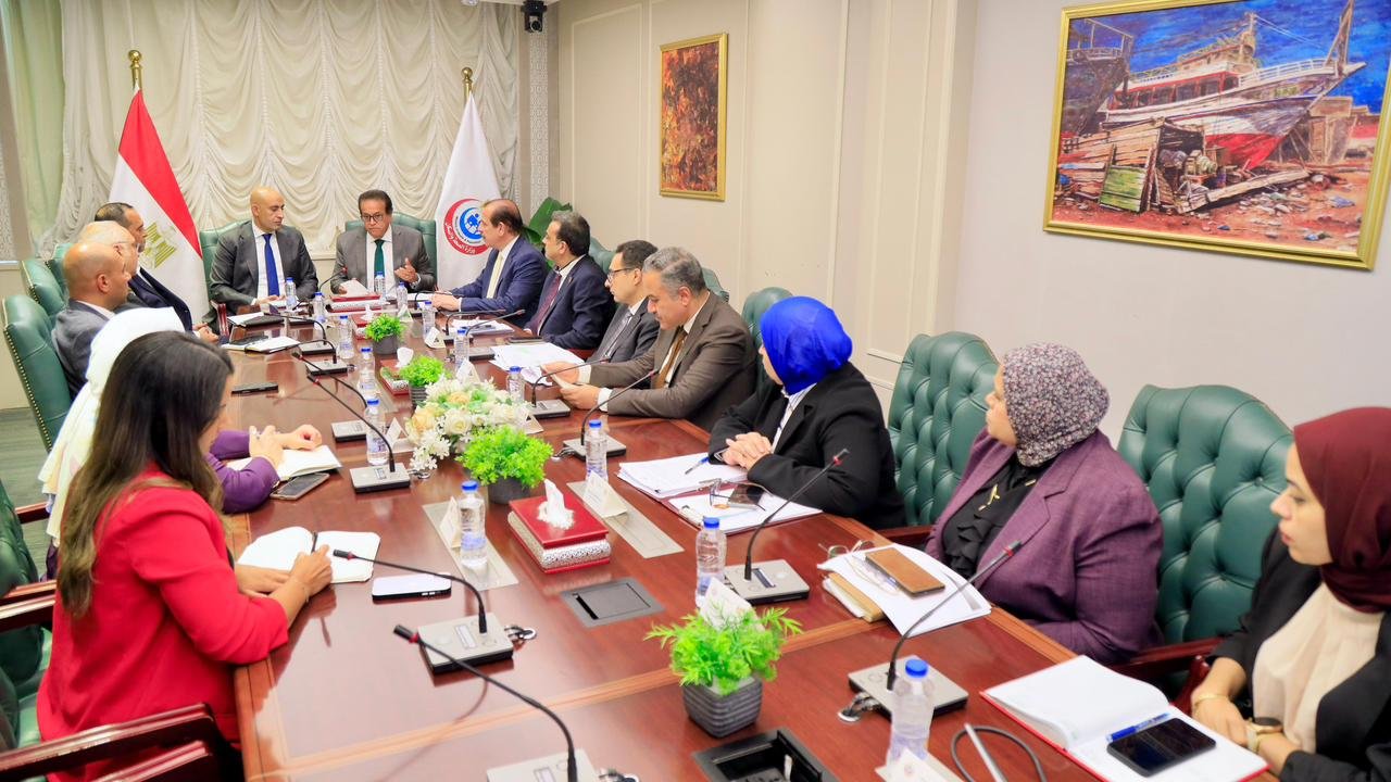 وزيرا الصحة والتربية والتعليم يبحثان تطوير منظومة مدارس التمريض