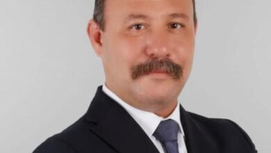 محمود كمال رضوان يطالب وزير التعليم بإعادة النظر في طرق الدراسة