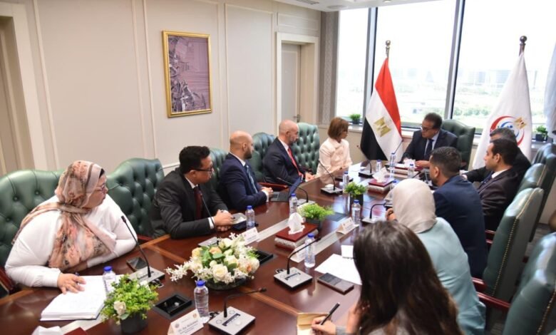 وزير الصحة يبحث مع «فيليبس» تعزيز التعاون وتوطين صناعة الأجهزة الطبية في مصر