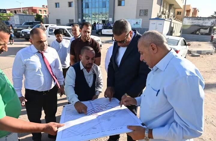 محافظ جنوب سيناء يتفقد أعمال تطوير طرق ومداخل المنشآت الحكومية والخدمية بطور سيناء