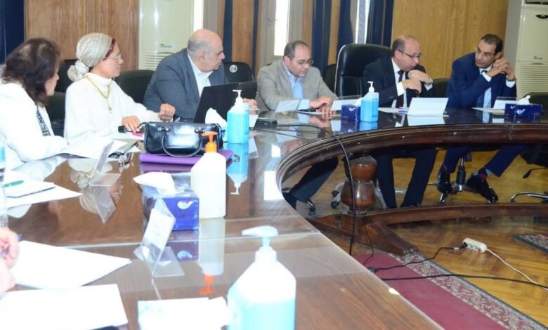 مجلس إدارة البرنامج الفرنسي بطب قصر العيني يستعرض إنجازات العام الدراسي 2025–2026