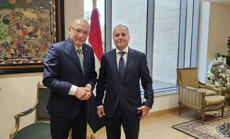 سفير تركيا يزور السفير إيهاب سليمان لتهنئته بتوليه منصب نائب وزير الخارجية المصرية لشؤون البروتوكول