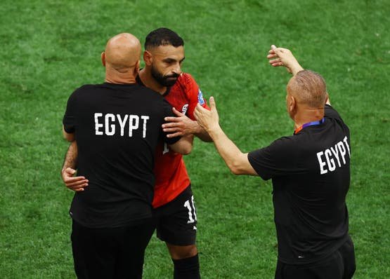 انتهاء أزمة محمد صلاح مع الجهاز الفني لمنتخب مصر بقيادة حسام حسن